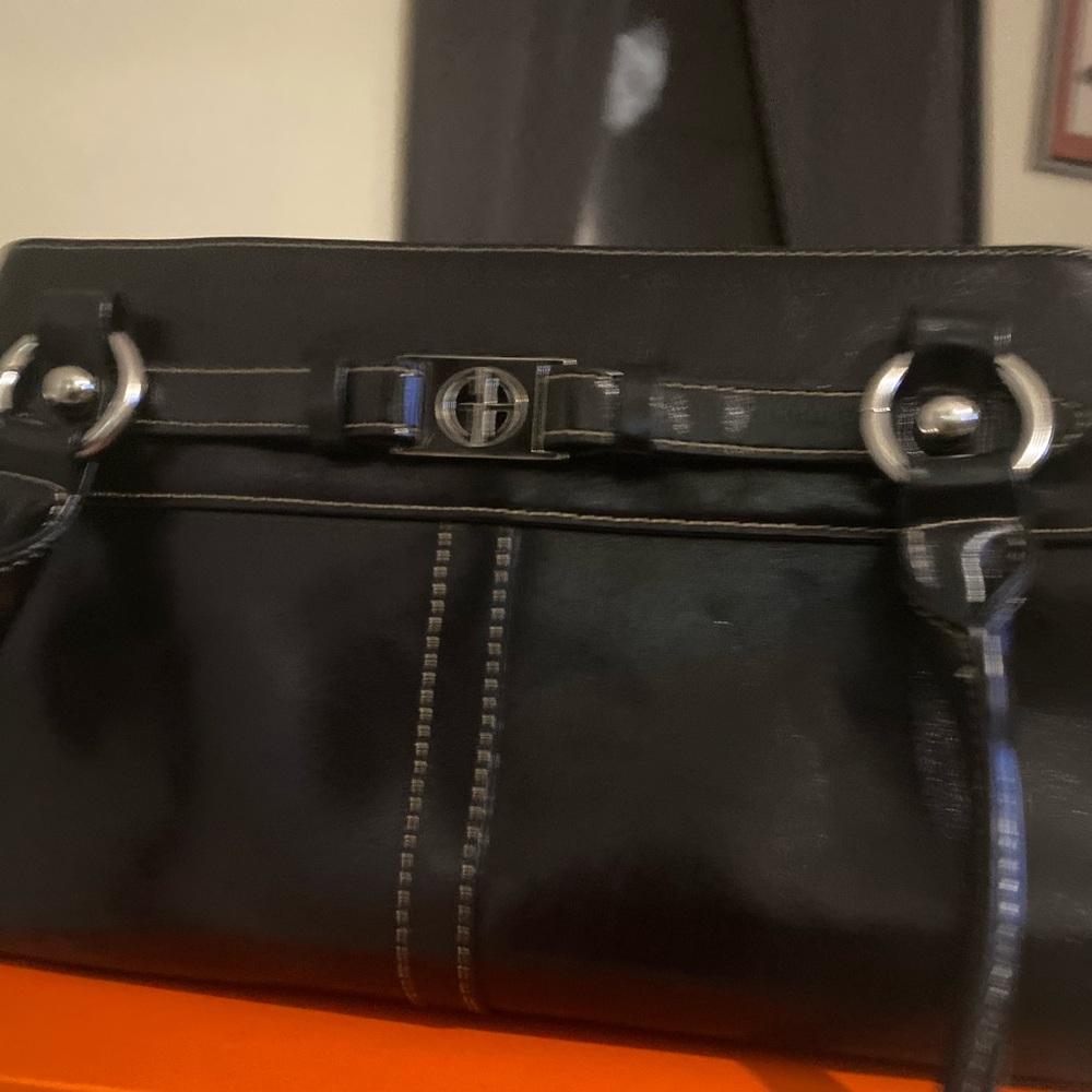 Purse - Picture 2 of 3